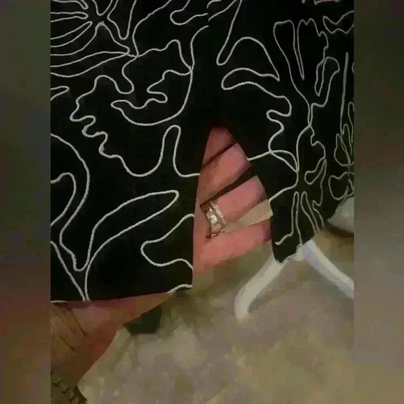 Marie St Claire dress black with white embroidery 8. Sleeveless exc condition - Picture 6 of 8